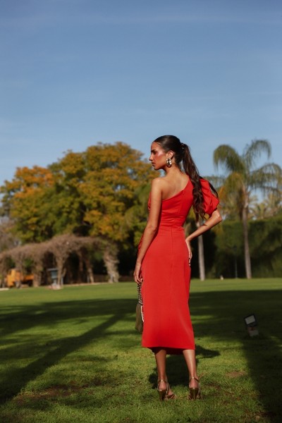 Vestido Leila rojo asimétrico cut-out Vestido Leila rojo asimétrico cut-out