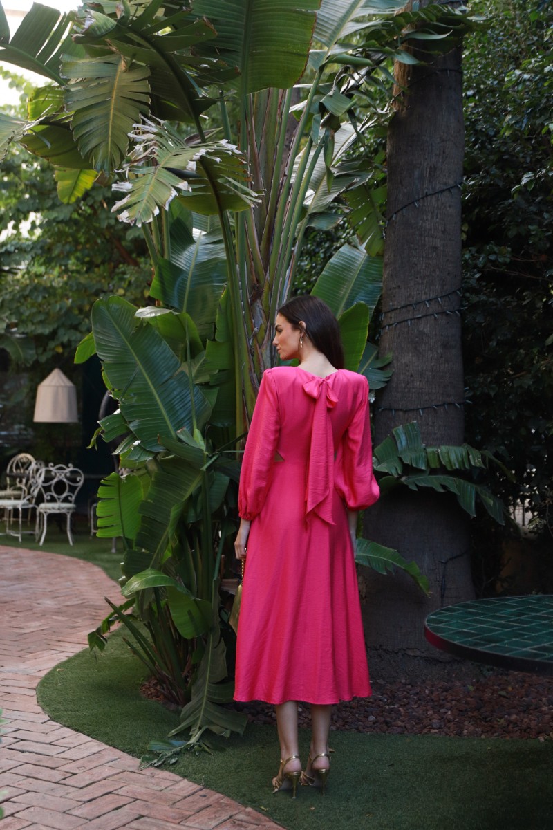 Vestido Fany cut out abertura manga