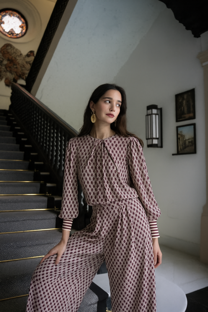 Blusa Geométrica boton puño